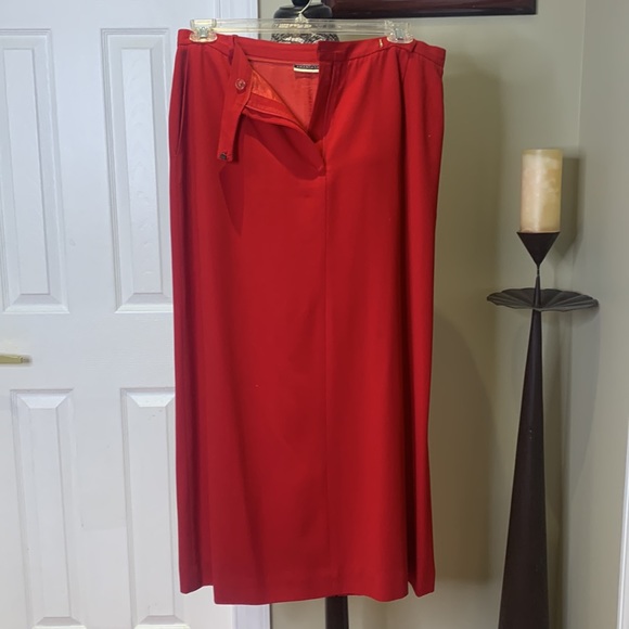 EUC Amanda Smith Red 2 Pc Long Skirt Suit, 16 - Picture 5 of 9
